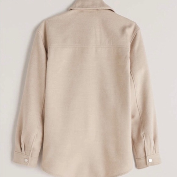 Brand New with Tags Abercrombie & Fitch Women's Cream Jacket - Picture 2 of 5